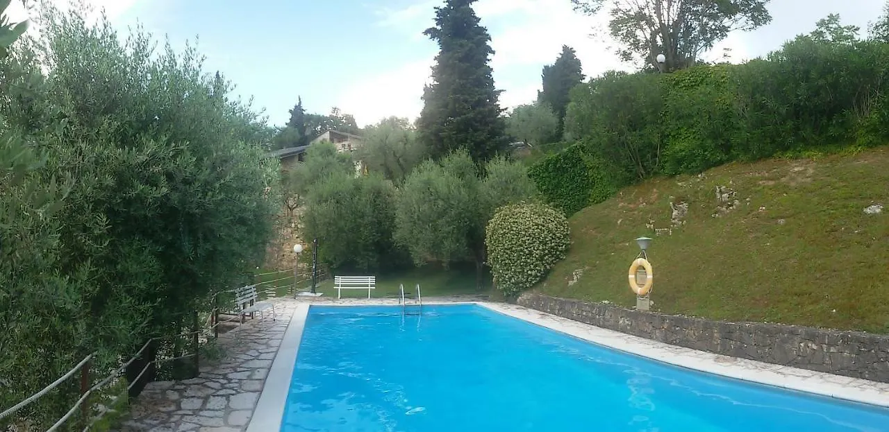 Casa Elegante E Panoramica Sul Lago Di Garda Torri Del Benaco 0*,  Italy